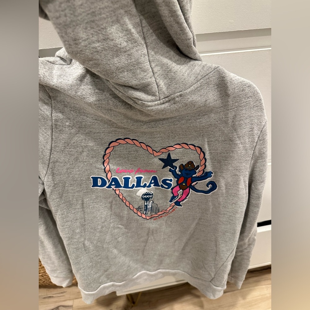 Roller Rabbit Zip Up!